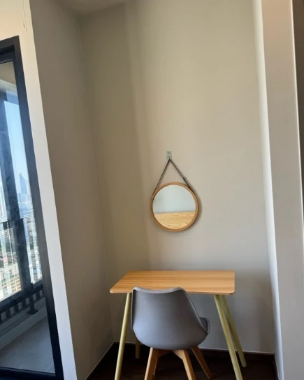 For rent: Ideo Q Victory, 35th floor, unobstructed city view, fully furnished, very livable. Book now!