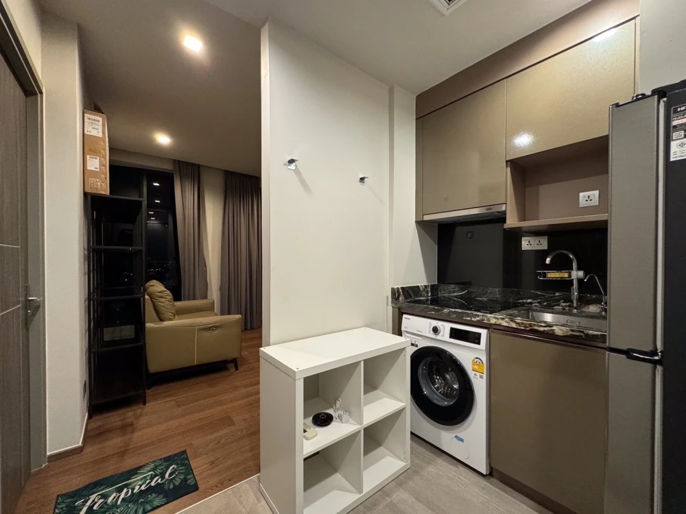 For rent: Ideo Q Victory, 37th floor, fully furnished. Book now, don't wait!