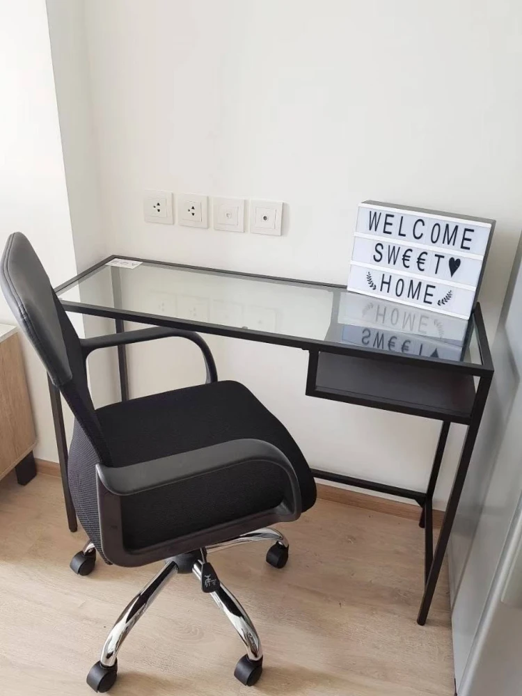 For rent: IDEO Q Chula-Samyan, 22nd floor, good ventilation, view of Chulalongkorn Square, with kitchen and balcony in the bedroom. Reservation requir