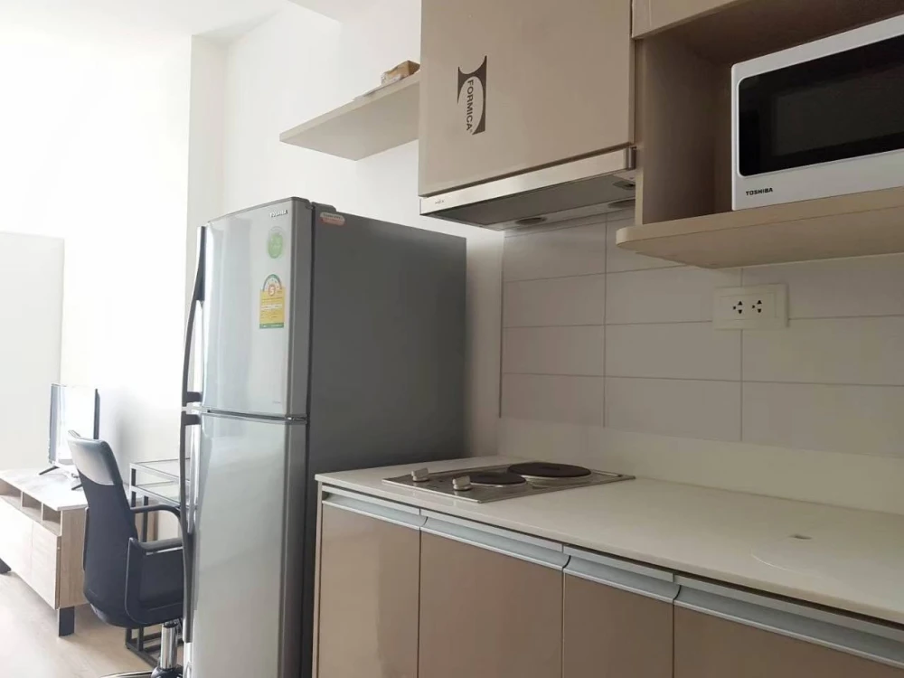 For rent: IDEO Q Chula-Samyan, 22nd floor, good ventilation, view of Chulalongkorn Square, with kitchen and balcony in the bedroom. Reservation requir