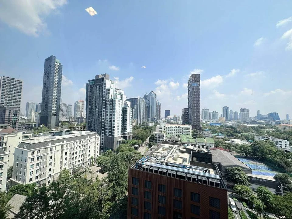 ให้เช่า Ideo Q สุขุมวิท 36 วิวเมืองสวยงามไม่มีสิ่งกีดขวาง พื้นที่กว้างขวาง อยู่แล้วไม่อึดอัด ห้ามพลาด