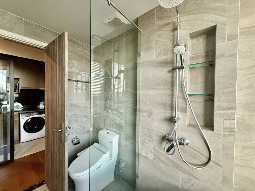 For rent: Ideo Q Sukhumvit 36, ready to move in, fully furnished, great price, book now.