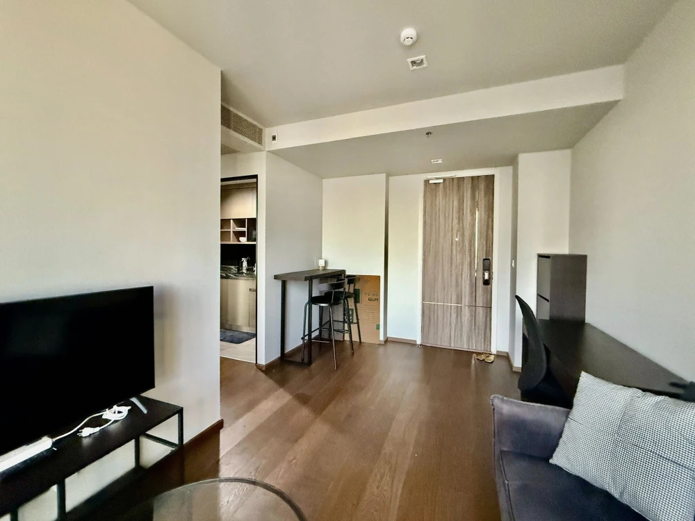 For rent: Ideo Q Sukhumvit 36, ready to move in, fully furnished, great price, book now.