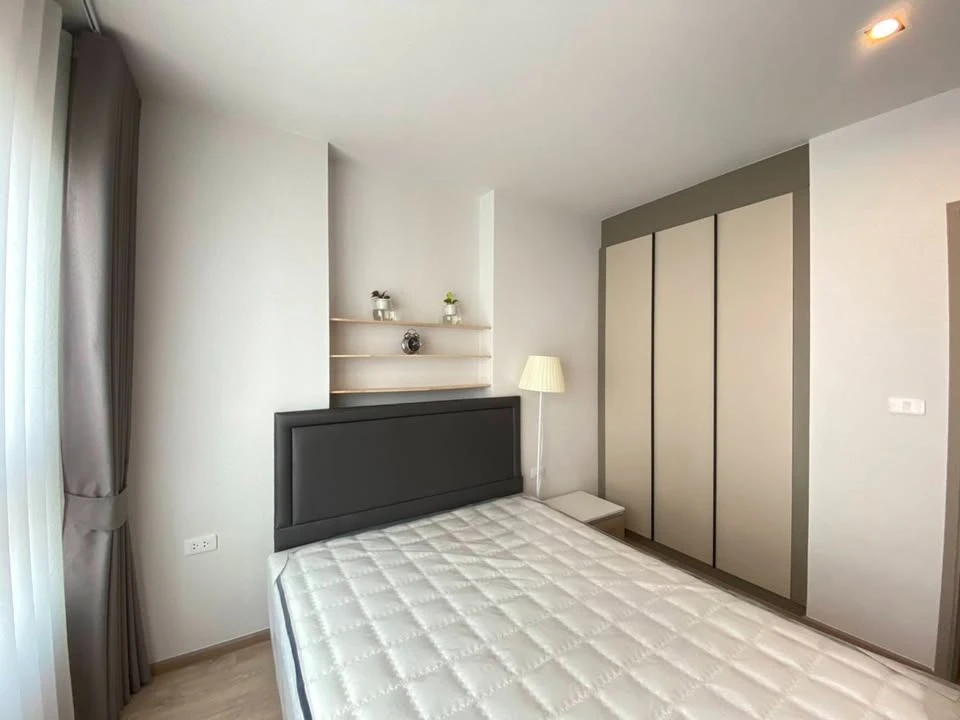 For rent: IDEO Rama 9-Asoke. City view, beautiful, bright, and comfortable room. Great location. Only one unit available.
