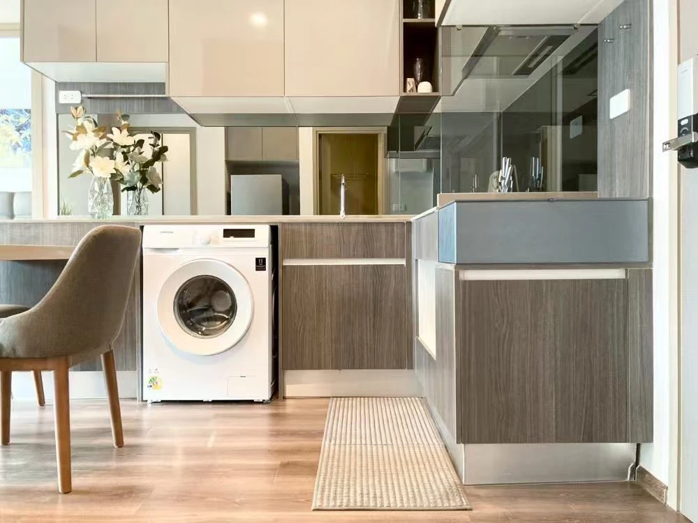 For rent: Ideo Rama 9-Asoke, very high floor, 2 bedrooms, exactly like in the picture. Interested? Reserve now!