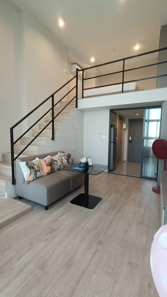 For rent: IDEO RAMA 9–ASOKE, 30th floor, fully furnished, ready to move in. If interested, hurry and reserve now, don't delay.