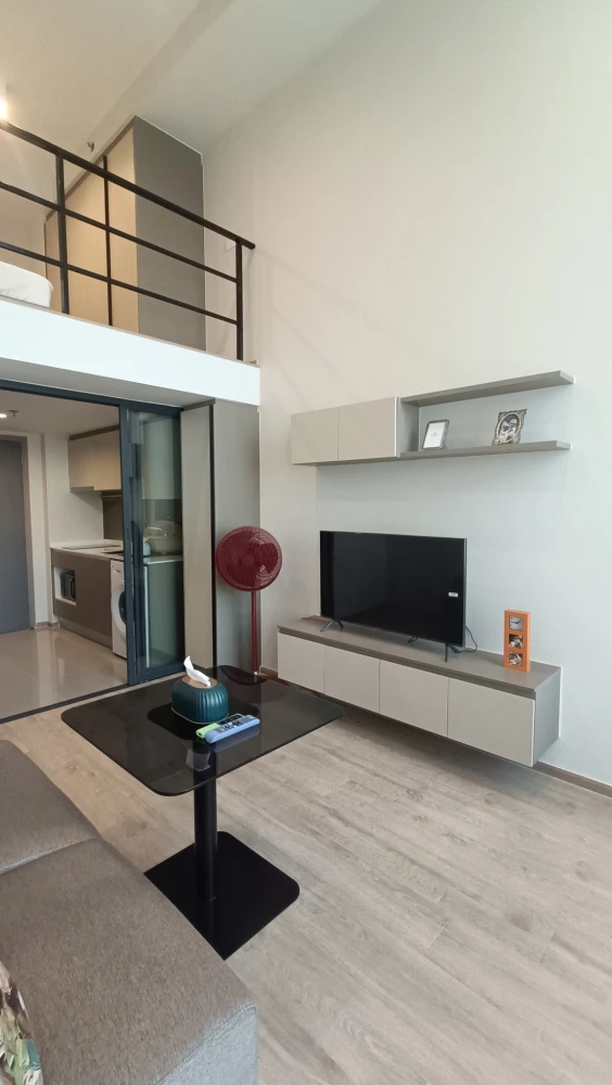 For rent: IDEO RAMA 9–ASOKE, 30th floor, fully furnished, ready to move in. If interested, hurry and reserve now, don't delay.