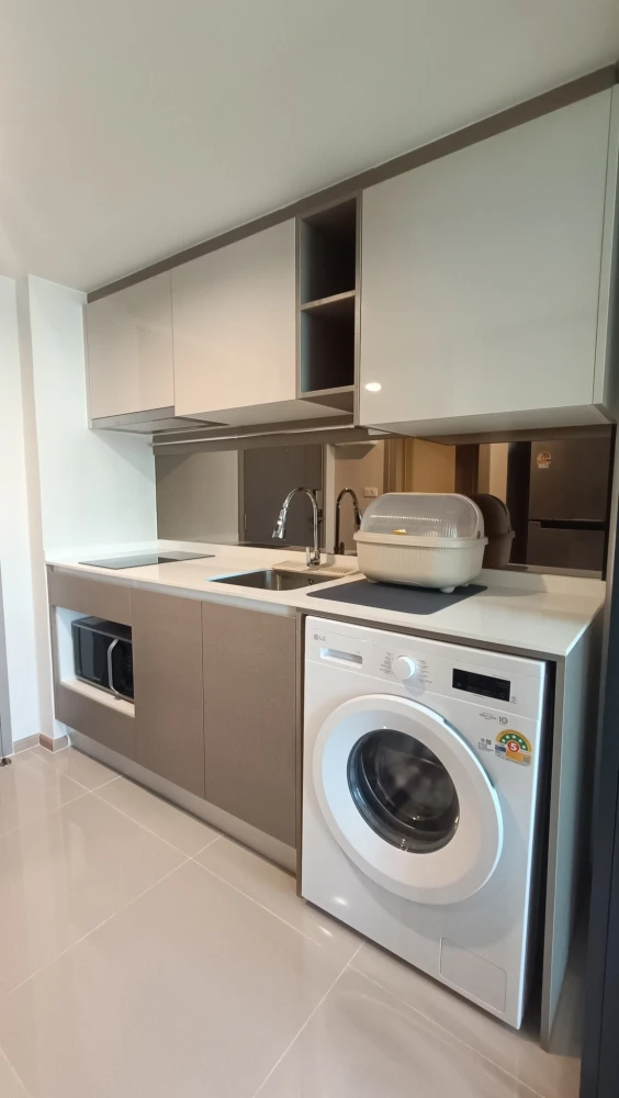 For rent: IDEO RAMA 9–ASOKE, 30th floor, fully furnished, ready to move in. If interested, hurry and reserve now, don't delay.