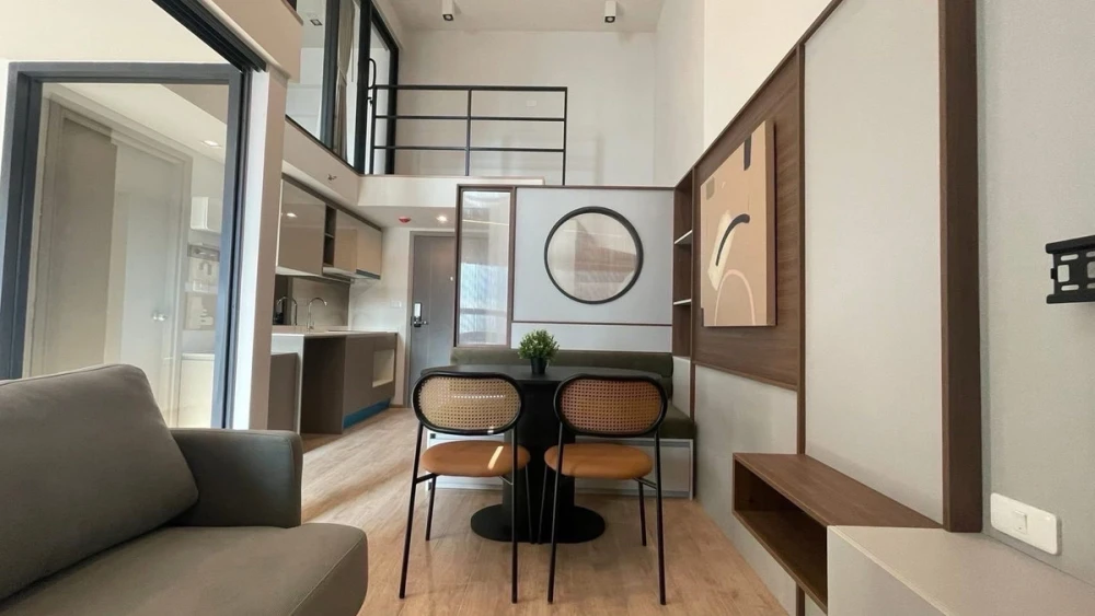 For rent: IDEO RAMA 9–ASOKE, 32nd floor, nice room, fully furnished, interested, reserve now.