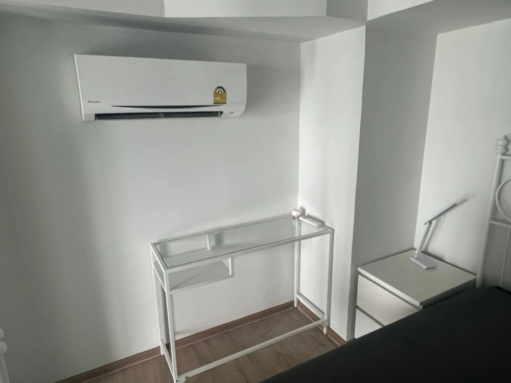 For rent: IDEO RAMA 9–ASOKE, 34th floor, nice room, fully furnished. Interested? Hurry and reserve now!