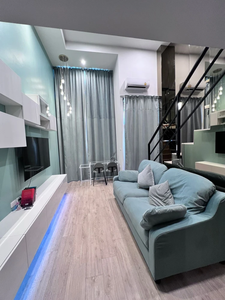 For rent: IDEO RAMA 9–ASOKE, 34th floor, nice room, fully furnished. Interested? Hurry and reserve now!