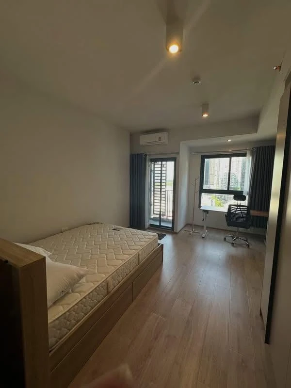 For rent: IDEO RAMA 9–ASOKE. A lovely unit with complete furniture and amenities. You can't resist booking this!