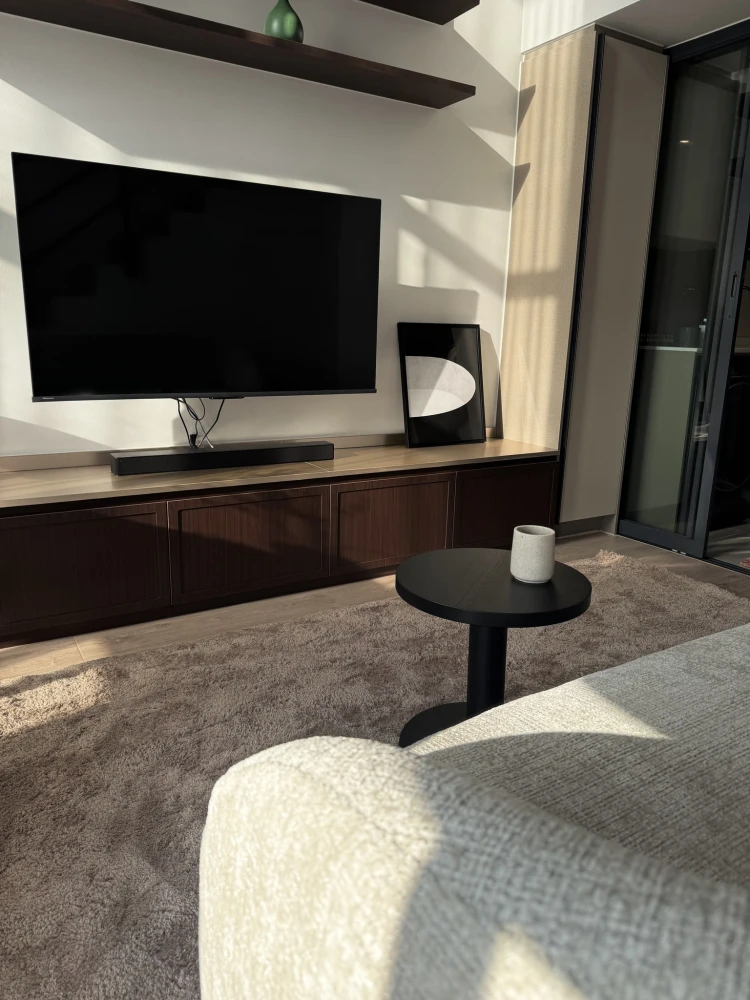 For rent: IDEO RAMA 9–ASOKE, high ceilings, spacious and airy unit, fully furnished, beautifully decorated. Book now!