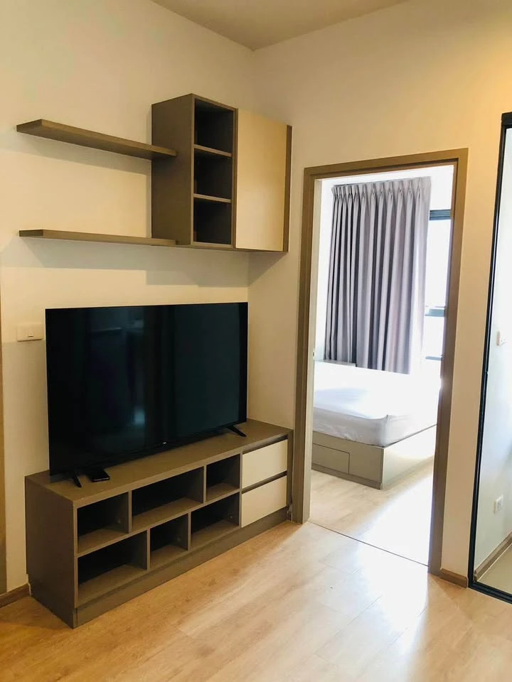 For rent: Ideo rama9 - asoke, spacious room, comfortable, fully furnished + electrical appliances, hurry and book now.