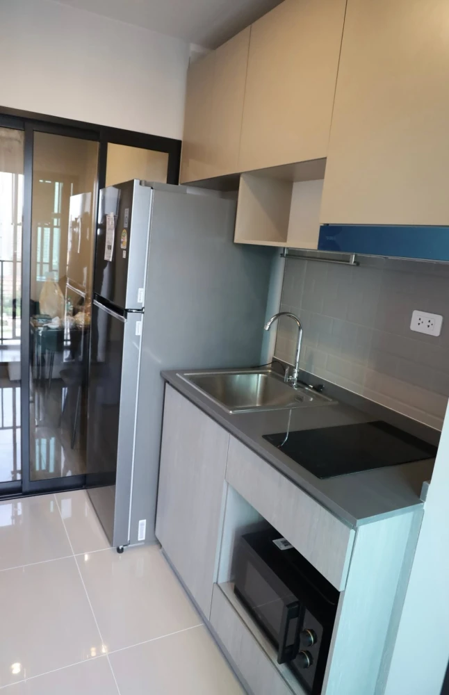 For rent: Ideo Ramkhamhaeng - Lam Sali Station, 1 bedroom, 1 bathroom, built-in furniture, beautiful city view, don't miss it.
