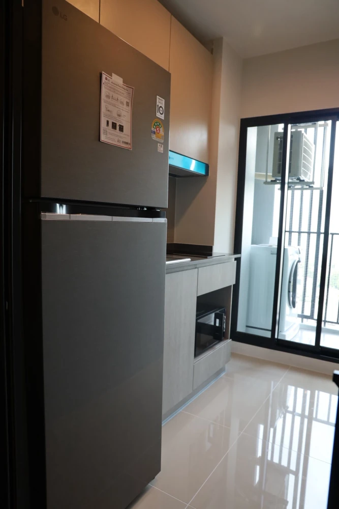 For rent: Ideo Ramkhamhaeng - Lam Sali Station, 1 bedroom, 1 bathroom, built-in furniture, beautiful city view, don't miss it.