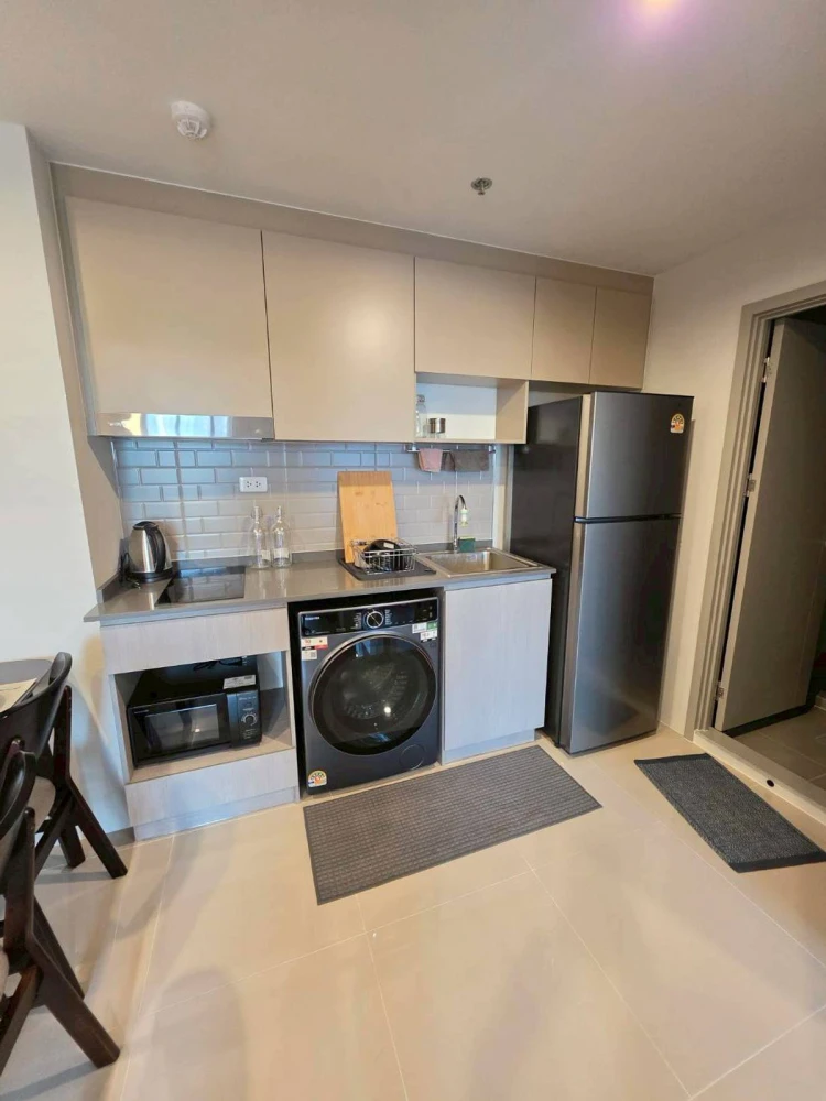For rent: Ideo Ramkhamhaeng - Lam Sali Station, 10th floor, fully furnished, very livable. Book now!