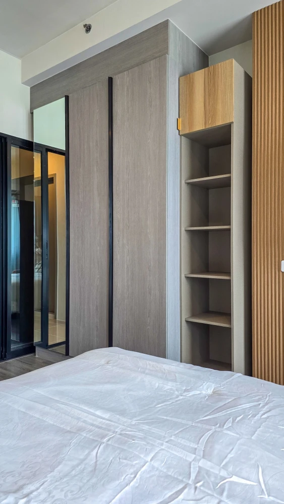 For rent: Ideo Ramkhamhaeng - Lam Sali Station, 14th floor, pool view, beautiful room, fully furnished, reserve now.