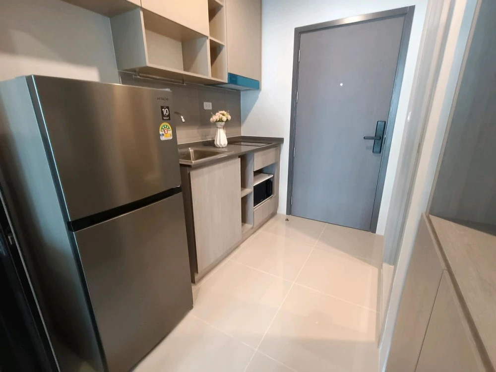 For rent: Ideo Ramkhamhaeng - Lam Sali Station, 9th floor, nice room, fully furnished, reserve now.