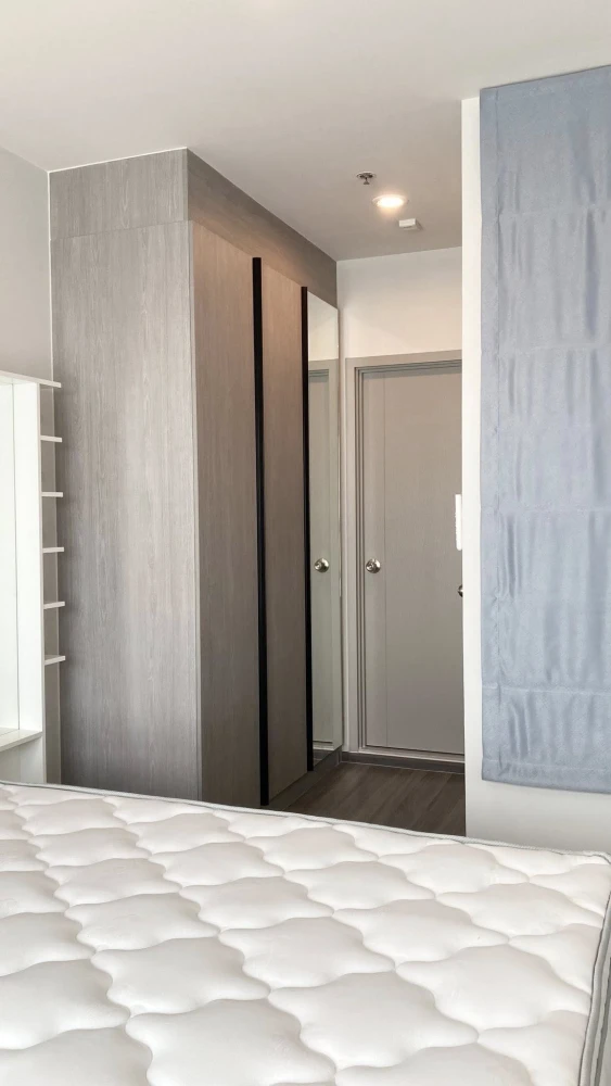 For rent: Ideo Ramkhamhaeng - Lam Sali Station, a nice room, fully furnished, book now.
