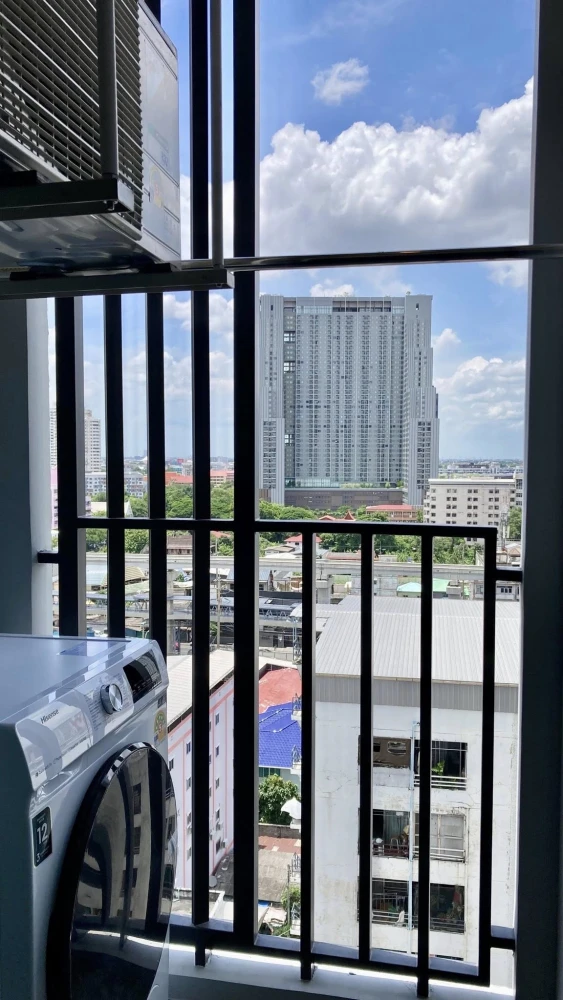 For rent: Ideo Ramkhamhaeng - Lam Sali Station, a nice room, fully furnished, book now.
