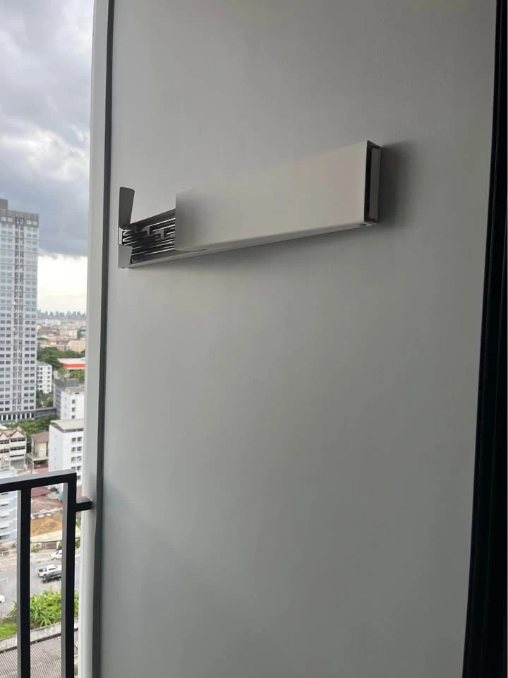 For rent: Ideo Ramkhamhaeng - Lam Sali Station, a nice room, comes with complete furniture and electrical appliances, just bring your bags and move in