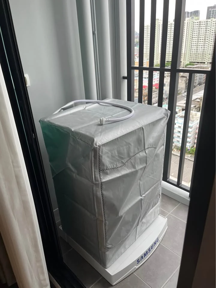 For rent: Ideo Ramkhamhaeng - Lam Sali Station, a nice room, comes with complete furniture and electrical appliances, just bring your bags and move in