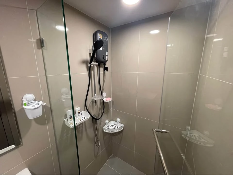 For rent: Ideo Ramkhamhaeng - Lam Sali Station, beautifully decorated unit on the 32nd floor with BTS view. Book today! Don't wait!