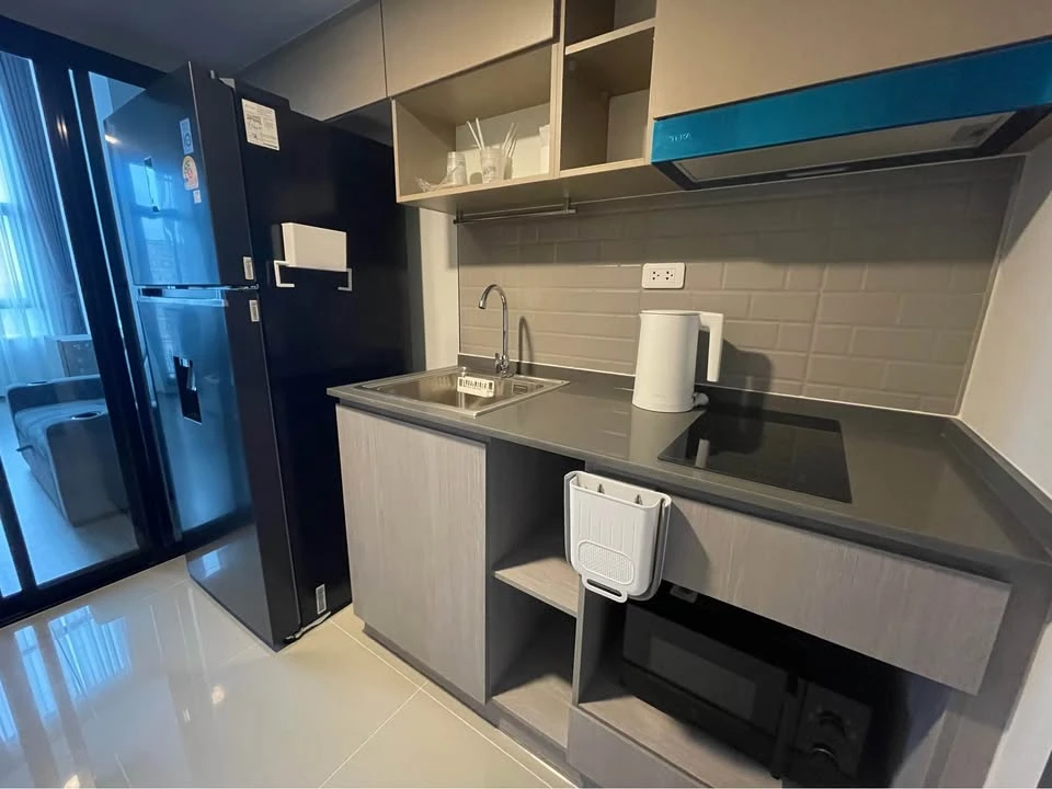 For rent: Ideo Ramkhamhaeng - Lam Sali Station, beautifully decorated unit on the 32nd floor with BTS view. Book today! Don't wait!