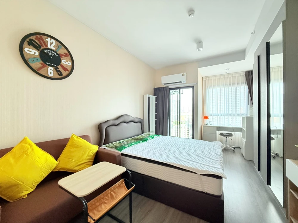 For rent: Ideo Ramkhamhaeng Lamsali Station. Ready to move in. Just bring your bag. Hurry and reserve before the rooms are gone.