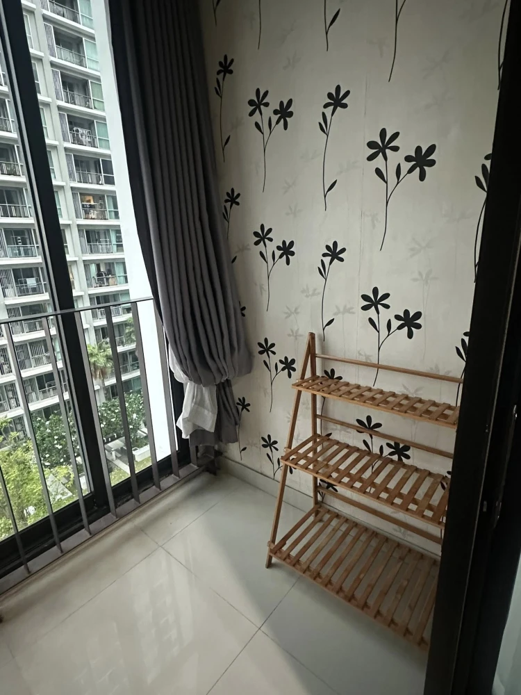 For rent: Ideo Ratchada - Huaykwang. Beautiful and comfortable room, fully furnished and ready to move in.