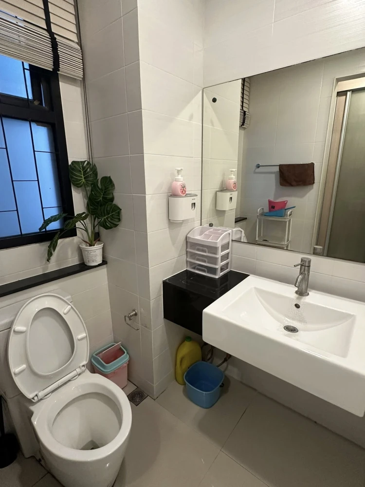 For rent: Ideo Ratchada - Huaykwang. Beautiful and comfortable room, fully furnished and ready to move in.