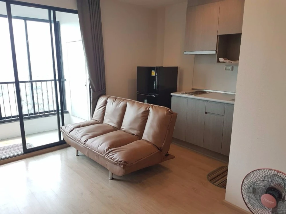 For rent: Ideo Sathorn-Tha Phra, 12th floor, corner unit, fully furnished, very livable. Book now! (Quickly!)