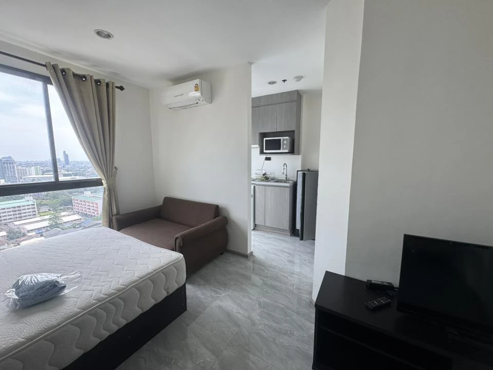 For rent: Ideo Sathorn-Tha Phra, high floor, ready to move in, fully furnished. Reserve now, don't miss out!!