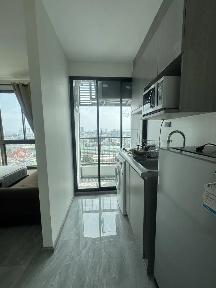 For rent: Ideo Sathorn-Tha Phra, high floor, ready to move in, fully furnished. Reserve now, don't miss out!!