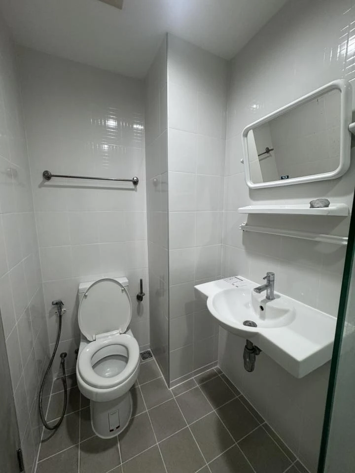 For rent: Ideo Sathorn-Tha Phra, high floor, ready to move in, fully furnished. Reserve now, don't miss out!!