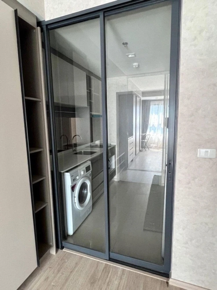 For rent: Ideo Sathorn-Wongwian Yai, 19th floor, fully furnished, ready to move in. If interested, hurry and reserve now.