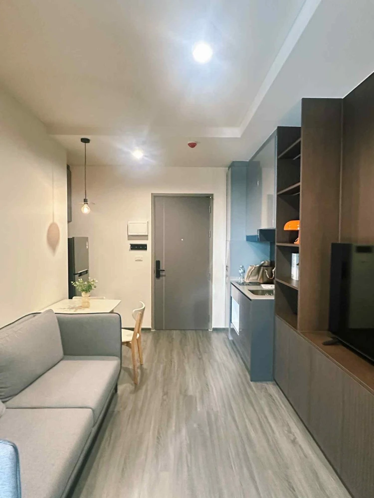 For rent: Ideo Sukhumvit - Rama 4, 25th floor, Bang Krachao curve view, fully furnished, nice to live in, reserve now.