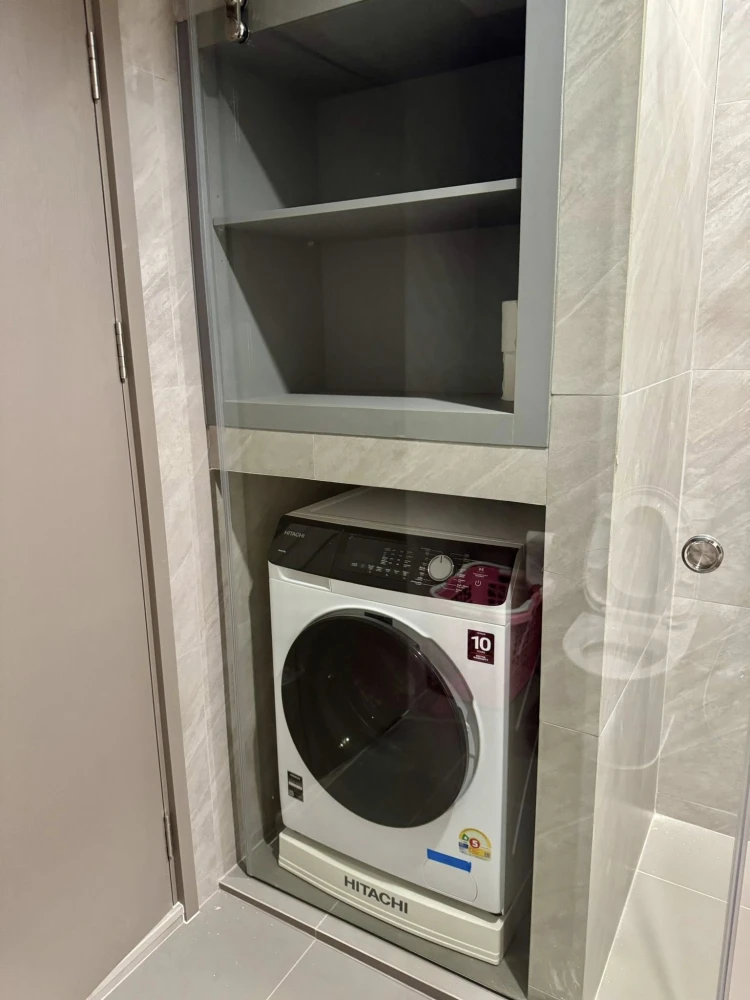 For rent: Ideo Sukhumvit - Rama4, studio room, fully furnished and equipped with electrical appliances. Hurry and book now!
