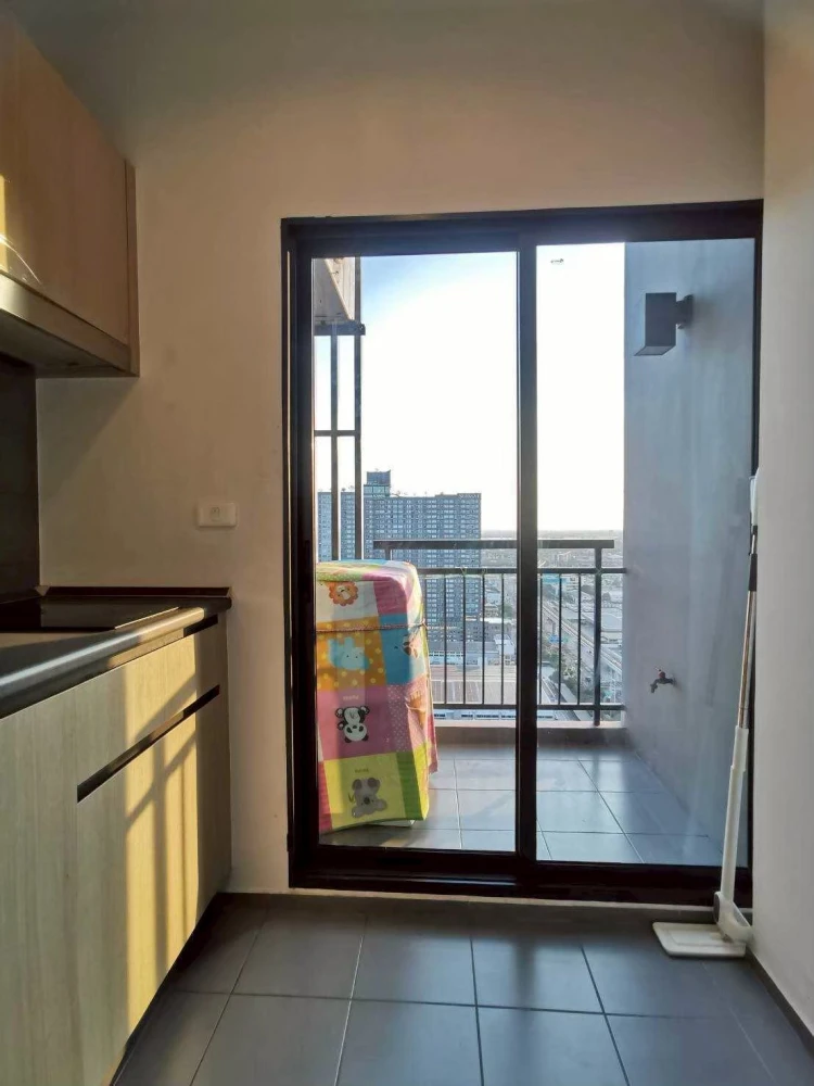 For rent: IDEO Sukhumvit 115, 1 comfortable room, fully furnished and equipped with electrical appliances at an affordable price. Don't miss it.