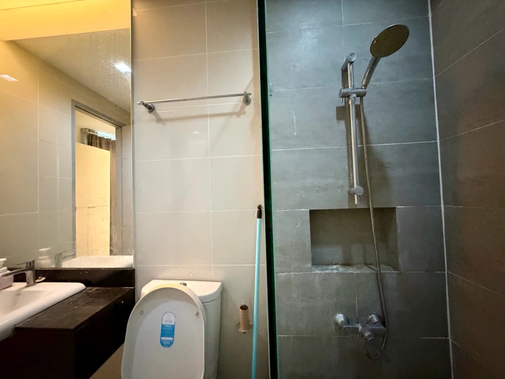 2-bedroom fully furnished condo for rent at Ideo Verve Ratchaprarop. Book now! Don't miss out!