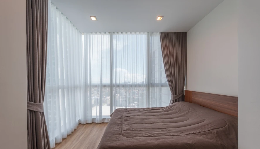 For rent: Ideo Verve Sukhumvit, 2 bedrooms, corner unit, offering privacy. Book now!