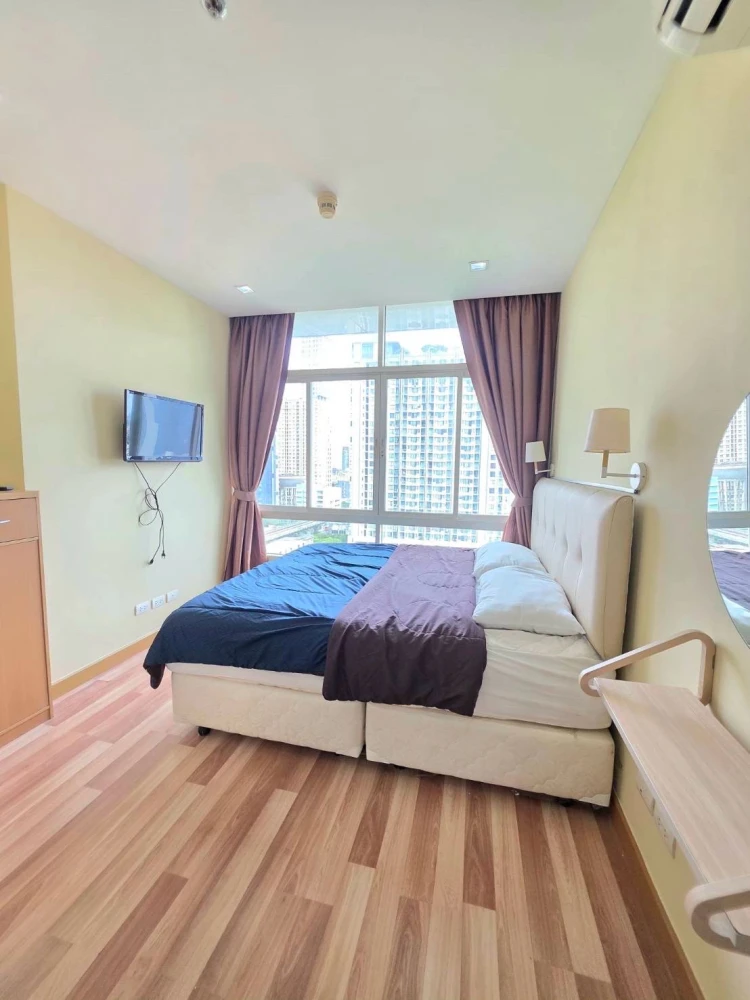 For Rent: Ideo Verve Sukhumvit, 14th floor. A lovely, fully furnished unit—book now if interested.