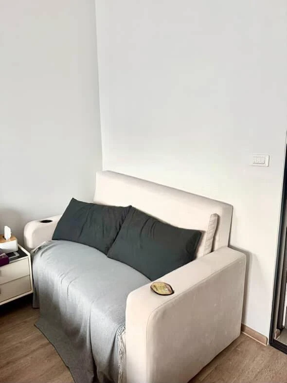 IDEO Rama 9-Asok for rent, corner room with privacy, 24th floor, high view, great price, hurry and reserve before it's too late.