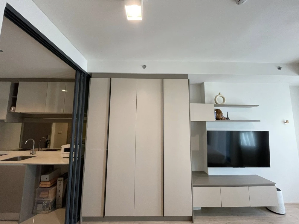 For rent Ideo Sathorn-Wongwian Yai, room facing east, morning sun, room not hot, city view, good like this, hurry and book now++