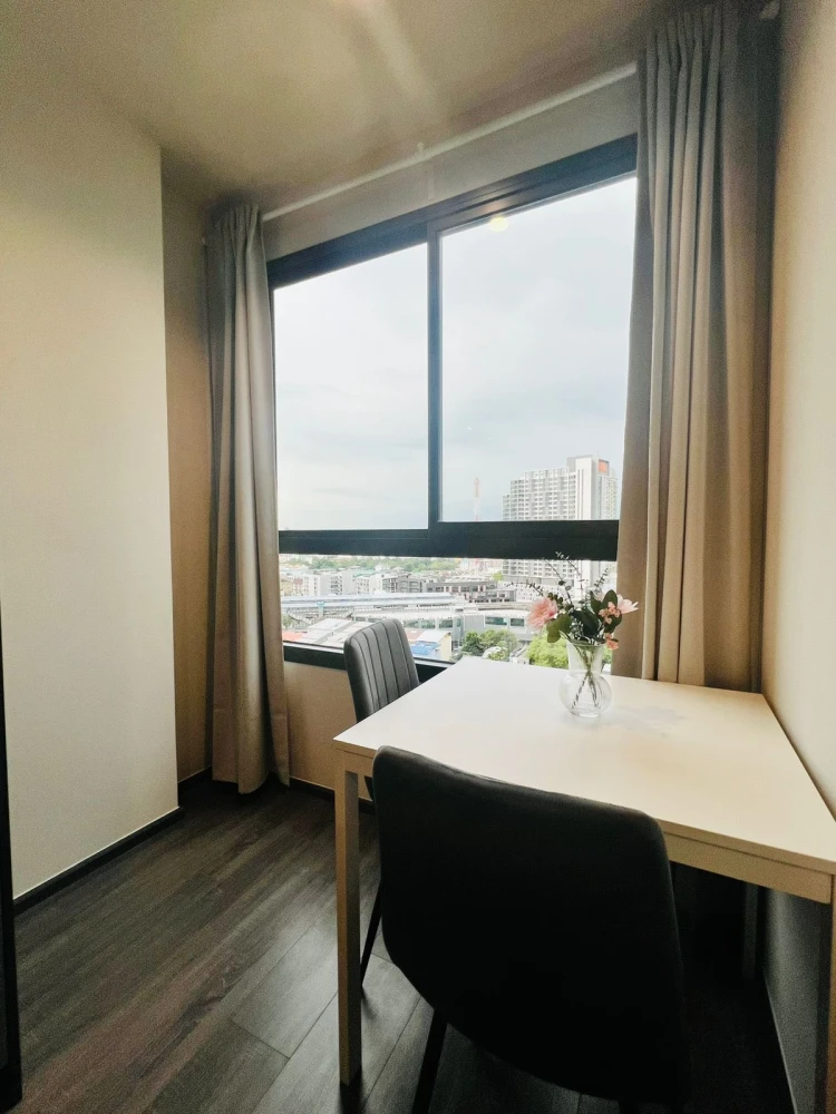 For rent Ideo Sukhumvit - Rama 4 has complete electrical appliances, such as a large screen TV, washing machine and dryer. Ready to reserve now.