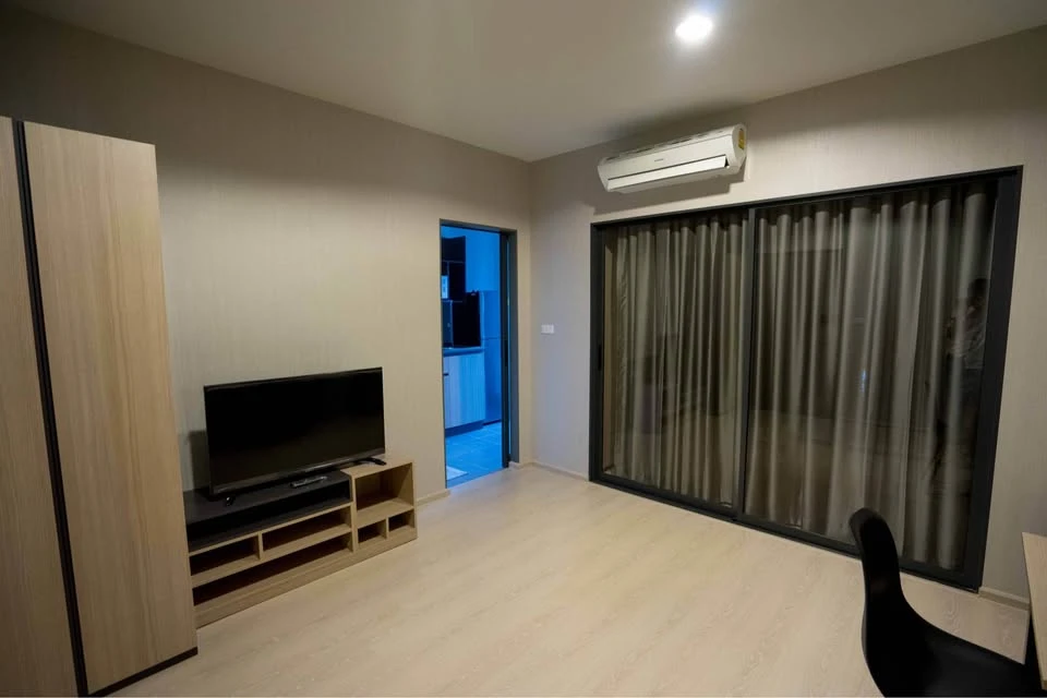 For rent: Ideo Sukhumvit 115, 16th floor, north-facing room, city view, very breezy, not hot when you live there. Hurry and reserve now!