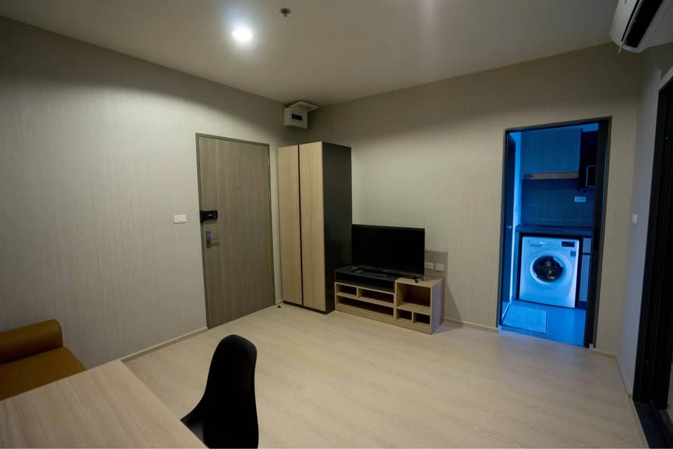 For rent: Ideo Sukhumvit 115, 16th floor, north-facing room, city view, very breezy, not hot when you live there. Hurry and reserve now!