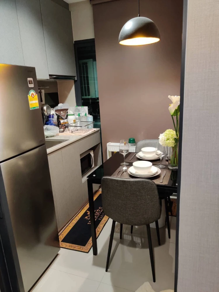 For rent: Ideo Sukhumvit 93, beautifully decorated unit with separate kitchen. Immaculate condition, ready for you to move in today!