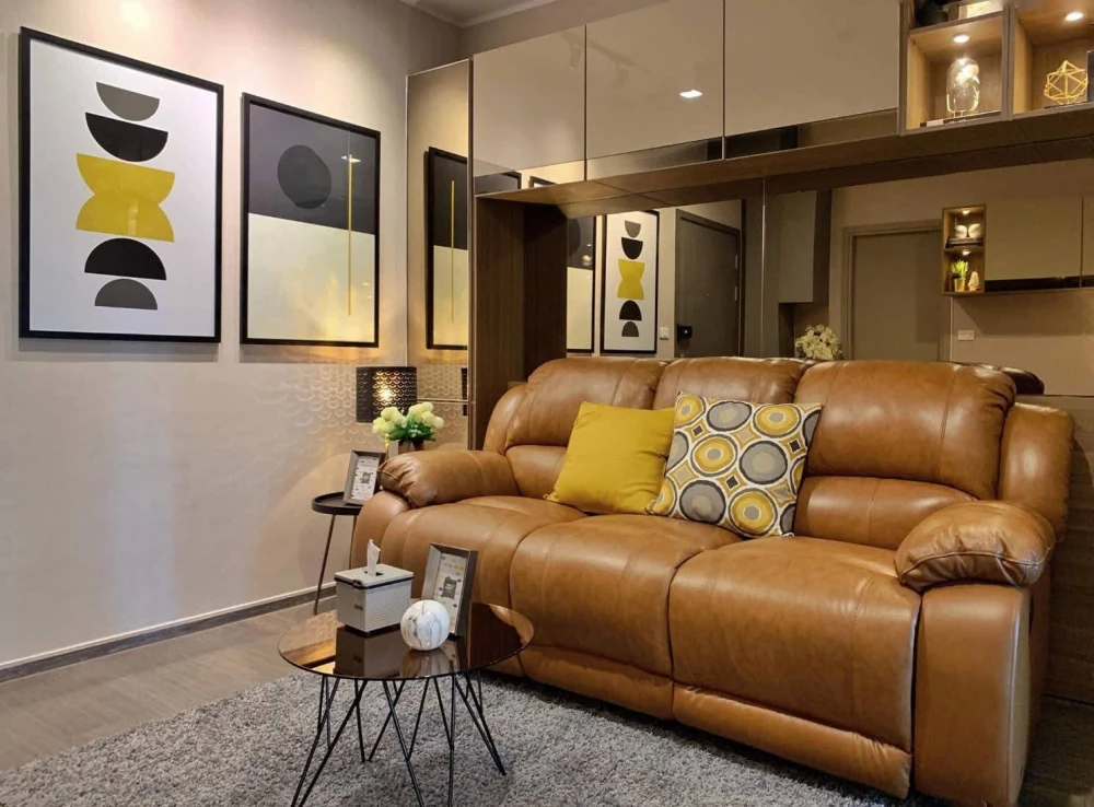 For rent: Ideo Sukhumvit 93, beautifully decorated unit with separate kitchen. Immaculate condition, ready for you to move in today!